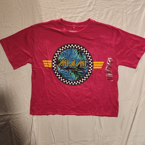 NWOT Miami Hot Pink cropped tee. Womens Size Medium. Brand-Chemistry - Picture 1 of 4